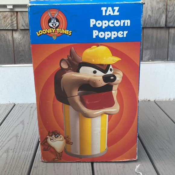 TAZ POPCORN POPPER MAKER  PlugIn Chip on Right Eye Yellow Brown White - Picture 7 of 7